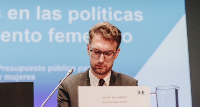 CONFERENCIA INTERNACIONAL DE ECONOMÍA Y PRESUPUESTO PÚBLICO PARA LA IGUALDAD DE OPORTUNIDADES ENTRE HOMBRES Y MUJERES 54